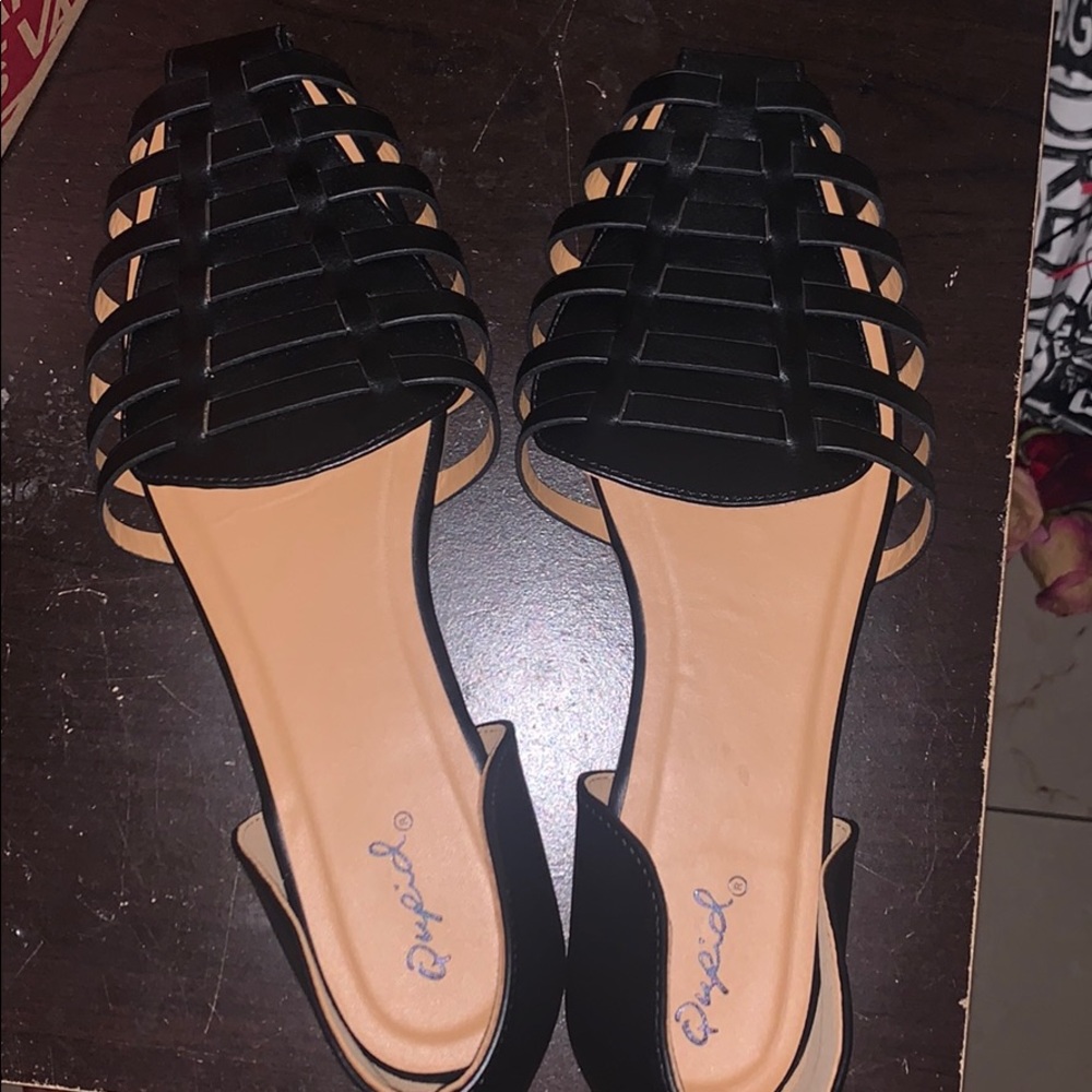 MISSLOLA sandles